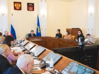 Корпоративные программы поддержк демографии обсудили в правительстве региона