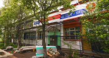 В Мурманске продолжаются ремонтные работы в городских образовательных учреждениях